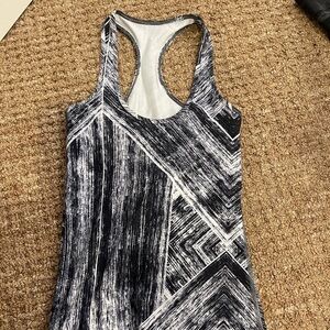 Lululemon tank top